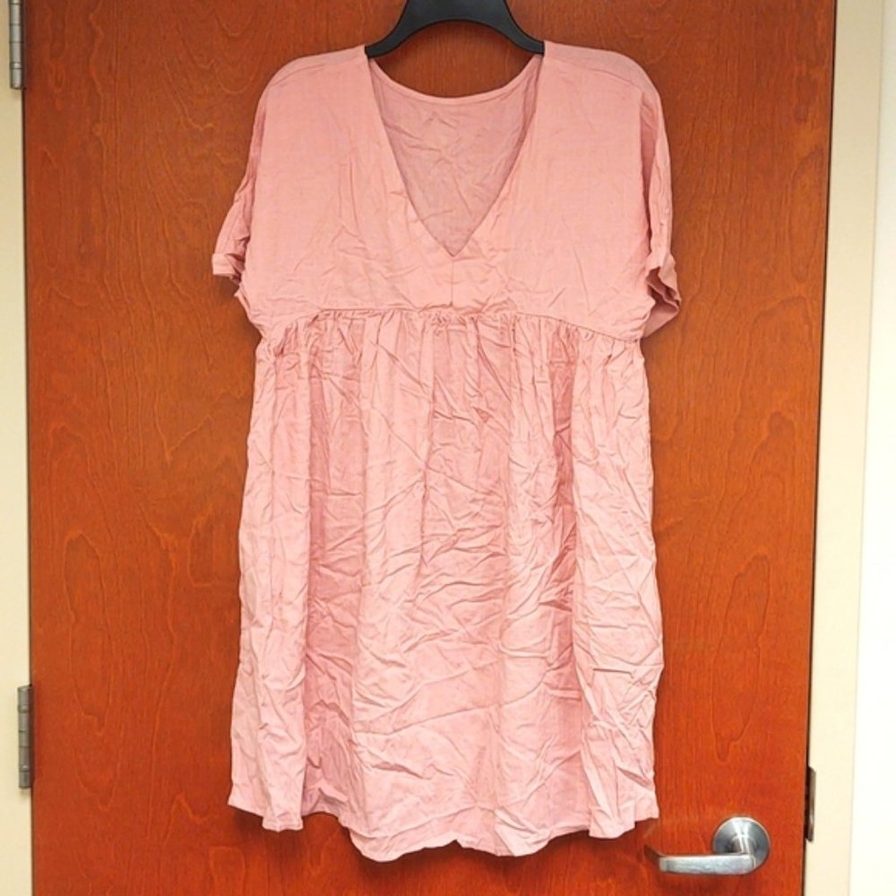 *FINAL SALE* NWOT Pink Dress Size M